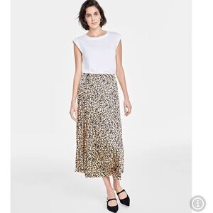 On 34th Pleated Leopard Print Midi Skirt XL